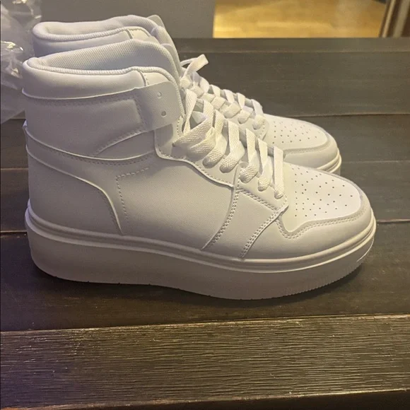 Pretty little thing White High-Top Sneakers - Classic Athletic Style - Picture 8 of 8